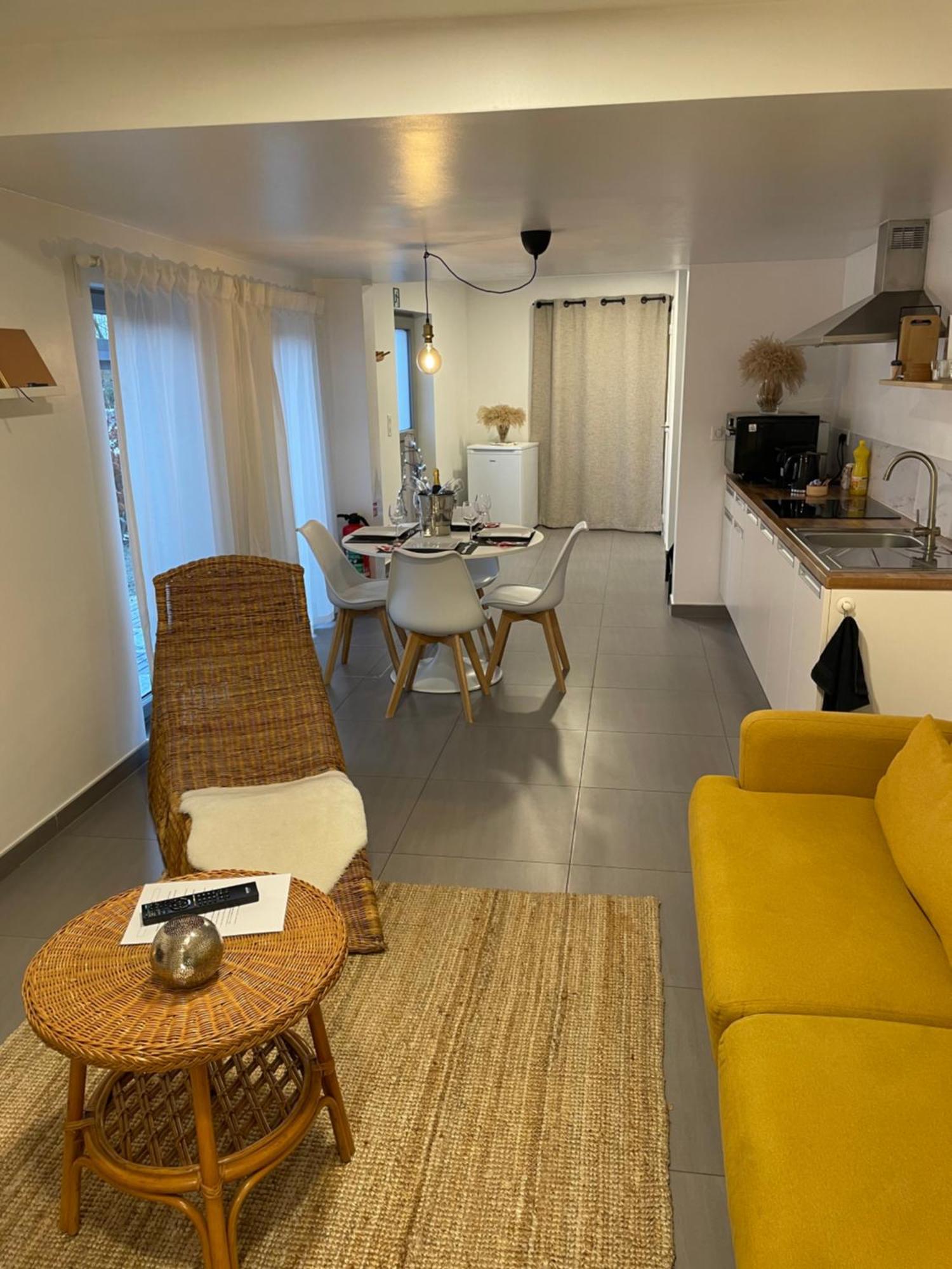 L'Entre-Temps Hotel Xhendelesse Eksteriør billede